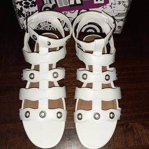 NEW BRASH STIX BRILL LEVRES SANDALS WITHOUT TAGS